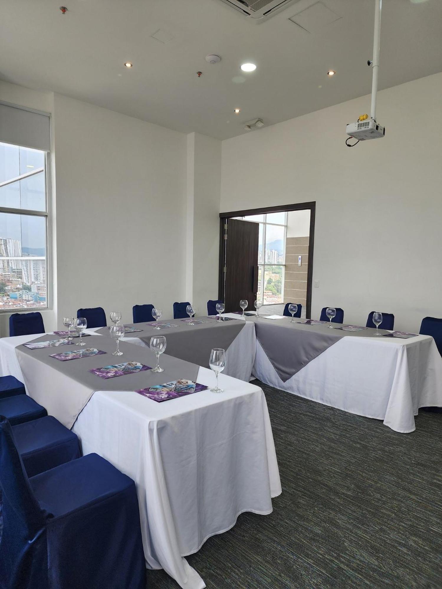 Hotel Roseliere Bucaramanga ฟลอริดาบลังกา ภายนอก รูปภาพ
