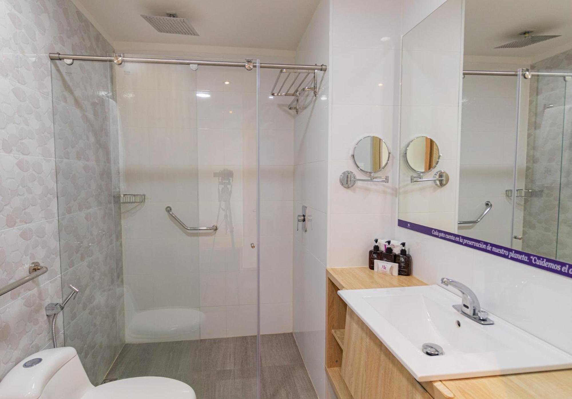 Hotel Roseliere Bucaramanga ฟลอริดาบลังกา ภายนอก รูปภาพ