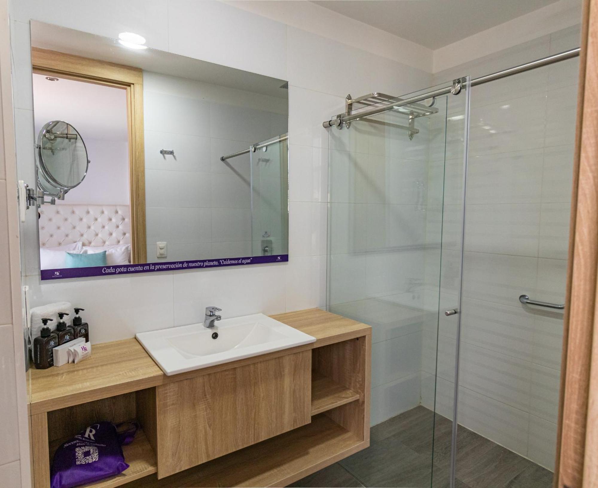 Hotel Roseliere Bucaramanga ฟลอริดาบลังกา ภายนอก รูปภาพ